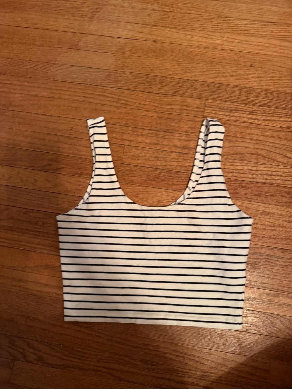Forever 21 White and Black Striped Crop Tank Top - Size Small